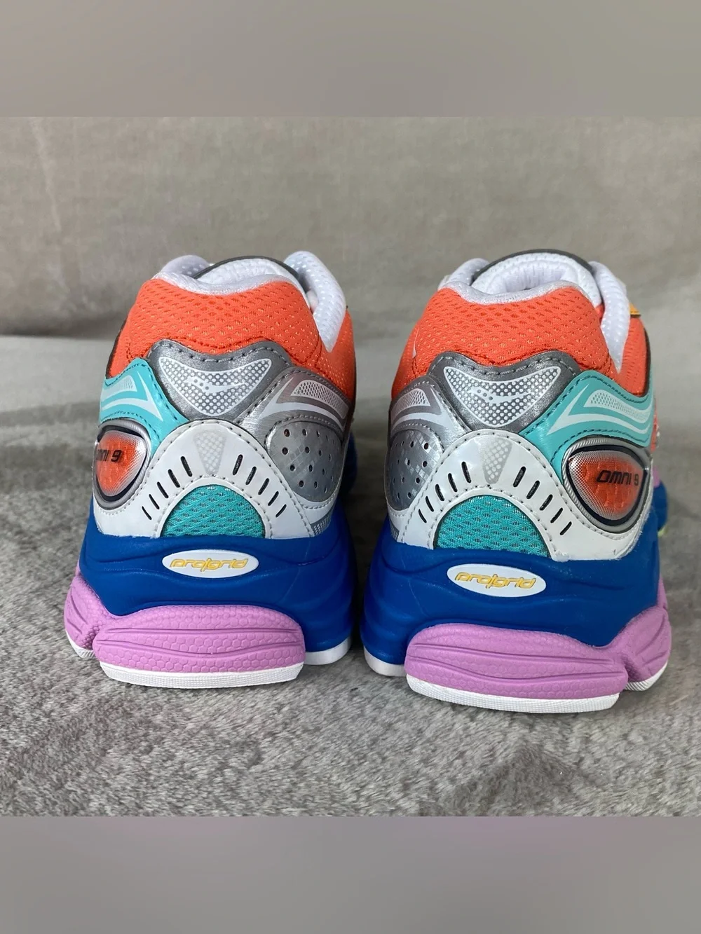 Saucony ProGrid Omni 9 S70739-53 Mens Size 8.5 Orange Multi Running Shoes NEW